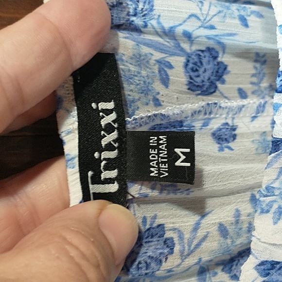 Trixxi Floral Dress Sundress a-line ruffled hemline Size Medium - Picture 2 of 6